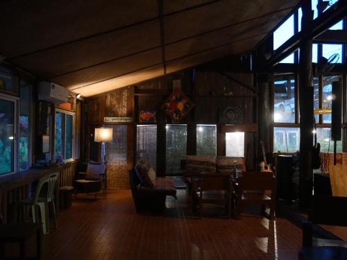 Shared lounge/TV area, Muangkham Peaceandlove Farm near Cave Beach Chiangrai