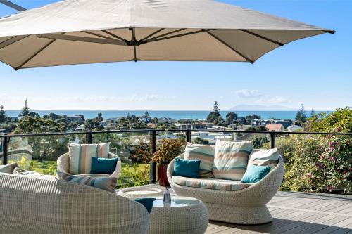 Island Views - Waihi Beach Holiday Home