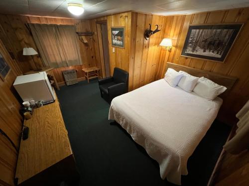 Trails end motel - main image