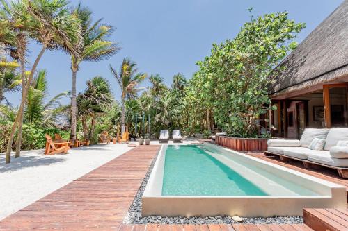 ANANA Casa Cantarena Beachfront Meals included