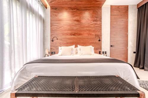 ANANA Casa Karmond   Luxury Villa with Pool