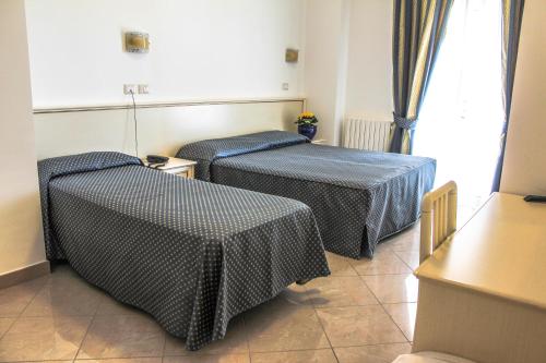 Hotel Holiday – San Benedetto del Tronto, MO