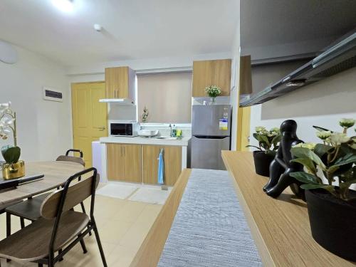 Konyha, 2-Bedroom Unit in One Spatial Iloilo near The Molo Mansion