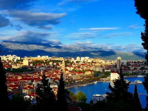 Kameni Val, Split