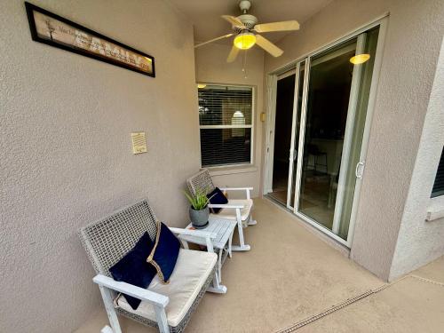 Grand Family House with Private Pool near Disney Parks - image 12