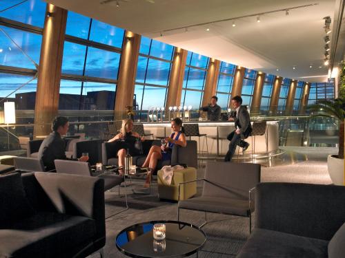 The Gibson Hotel - image 10