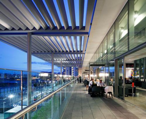 The Gibson Hotel Dublin City - image 2