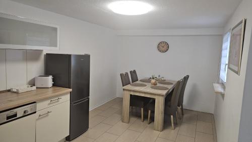 2 Zimmer Ferienwohnung mit Terrasse in 埃爾沙伊德