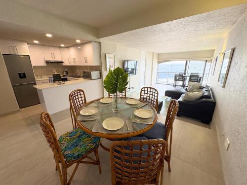 702 Bermudas - Stunning seaviews and beach access - 3BR Umhlanga, Durban (photo 7)