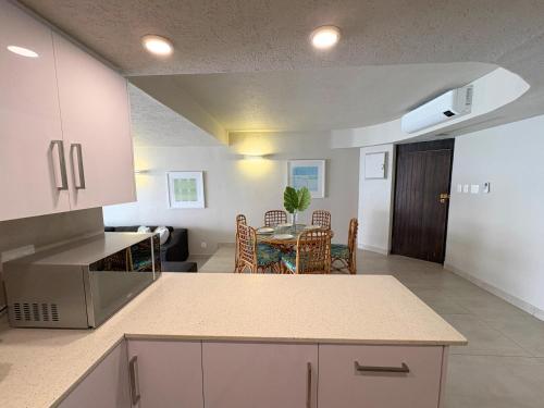 702 Bermudas - Stunning seaviews and beach access - 3BR Umhlanga, Durban (photo 9)