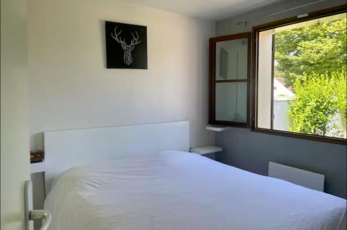 Maison avec jaccuzi in Ury