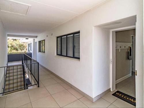 Premier Apartment image 1