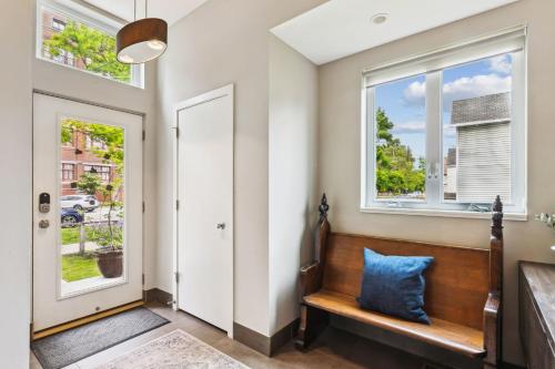 Luxuary Tremont Home - Movie Room, Pet & Baby Friendly, Cleveland (photo 10)