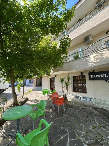 สวน, Hotel Sidi in คอมบินัต