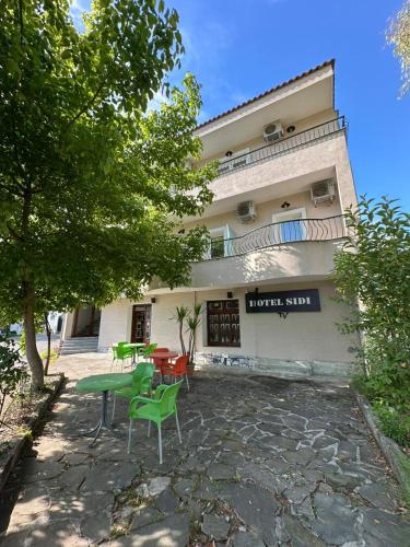 ทัศนียภาพภายนอกโรงแรม, Hotel Sidi in คอมบินัต