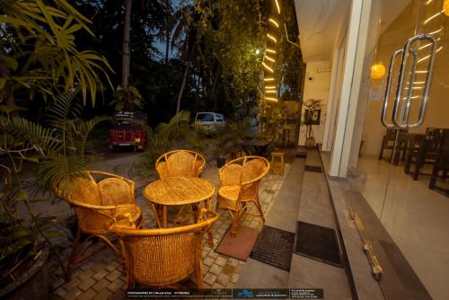 Deluxe Double Room with Balcony room in BLUE WHALES HOTEL