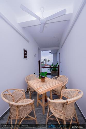 BLUE WHALES HOTEL - image 3