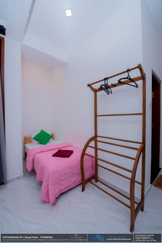 One-Bedroom Apartment image 9