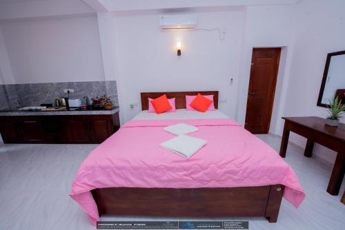 One-Bedroom Apartment image 6
