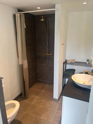 Bathroom, Lejlighed med egen indgang in Hjorring