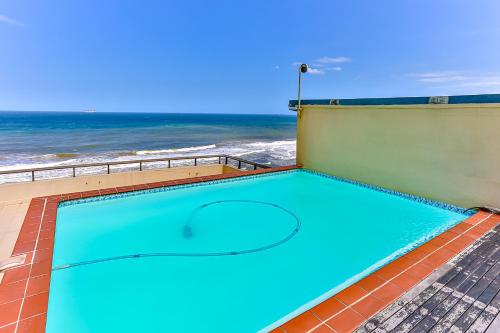 Peldbaseins, Sunrise Beach 6 in Westbrook
