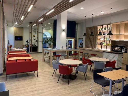 홀리데이 인 익스프레스 발렌시아 시우다드 데 라스 시엔시아스 바이 IHG - 레스토랑