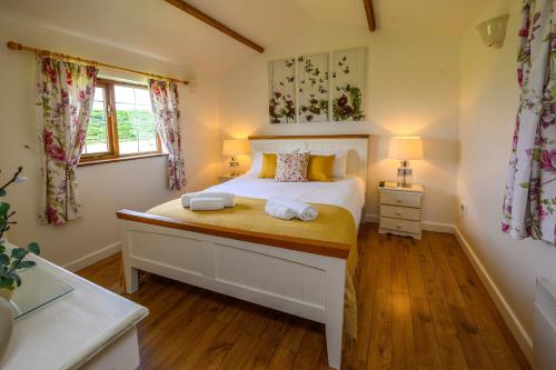 Lavender - Delightful Stables Conversion By STAE-Homes, Bristol