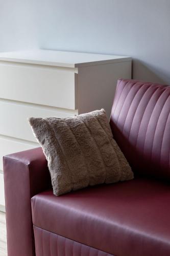Comfortable Apartment with Parking in Szczecin by Noclegi Renters - image 2