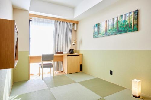 Japanese-Style Room
