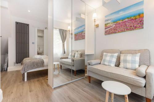 GuestReady - Delightful studio near Canary Wharf, Londyn