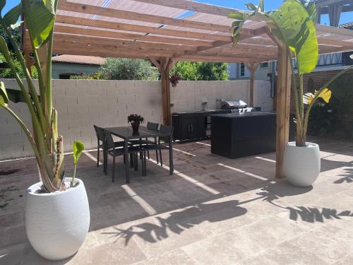 2 Bed apartment on the Dordogne River in Saint-Seurin-De-Prats