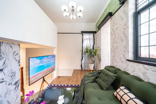Two-Bedroom Apartment image 5
