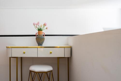 Two-Bedroom Apartment image 2