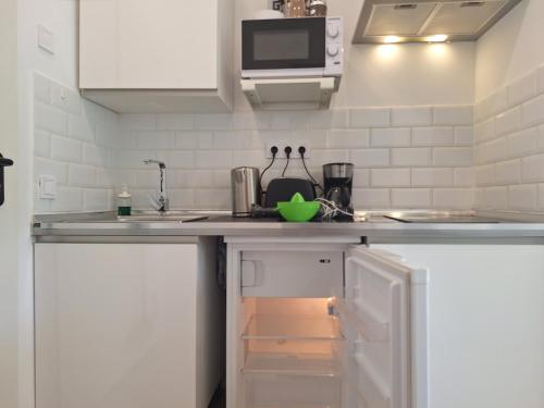 Konyha, Acero y Piedra Apartamentos con jardín privado (Acero y Piedra Apartamentos con jardin privado) in Mataelpino