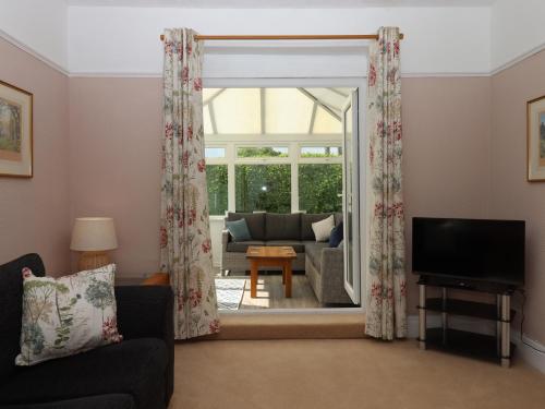 Exterior view, Dellcote in Buckland Monachorum