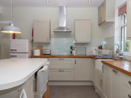 Exterior view, Dellcote in Buckland Monachorum