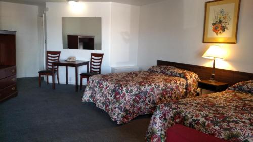 Guestroom, Essex House Motel in Littleton (CO)