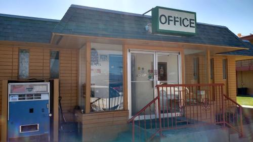 Essex House Motel 2