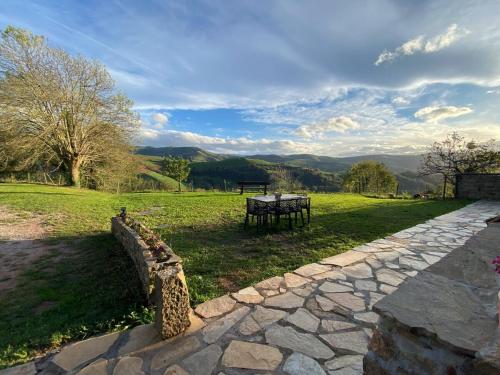 Cabaña Pasiega Lucas (Cabana Pasiega Lucas) in Valvanuz