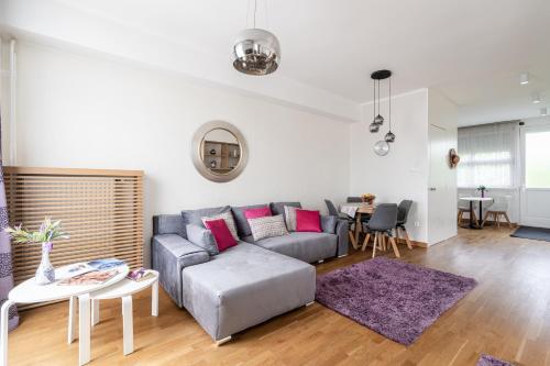 Amora Homes Breathless Basilica view elegant flat with balcony NEED RESERVATION X FREE PARKING, Budapest (Foto 6)