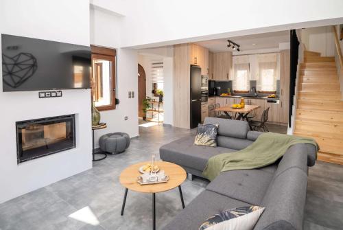 Shared lounge/TV area, Archontiki Veranda - Design Villa in Crete with Heated Pool, Jacuzzi & Dreamy Views near Great View