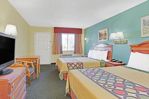 Super 8 by Wyndham Tucson Downtown Convention Center, Тусон (фото 5)