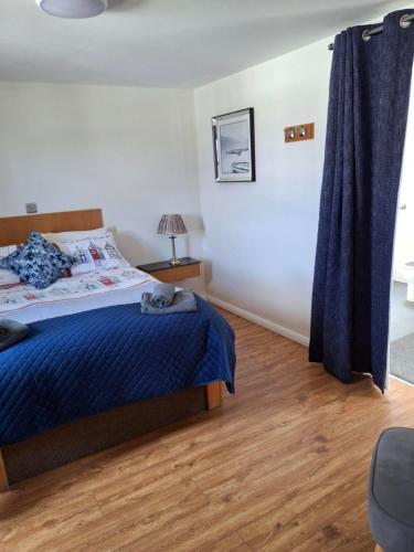 Ulster Cottages - image 4