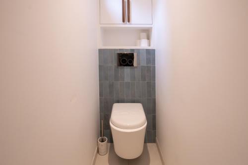 4 Guest - Hausmanian Flat Arc de Triomph - image 5