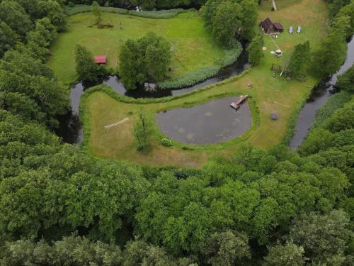 Apkārtne, Sodyba LAIMĖS SLĖNIS (Sodyba LAIMES SLENIS) in Kapčiamiestis