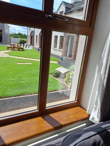 Ulster Cottages - image 8