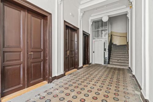Prague Days - SAttic Apartment with AC next to Old Town Square - image 4