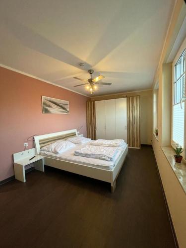 Apartment with Sea View image 7