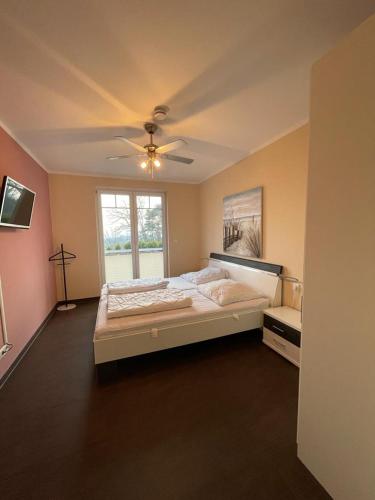 Apartment with Sea View image 4