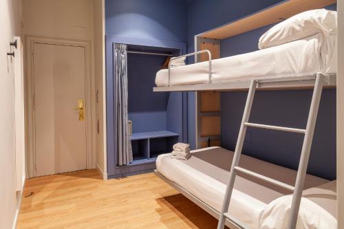 Quadruple Room (2 Adults + 2 Children) image 10